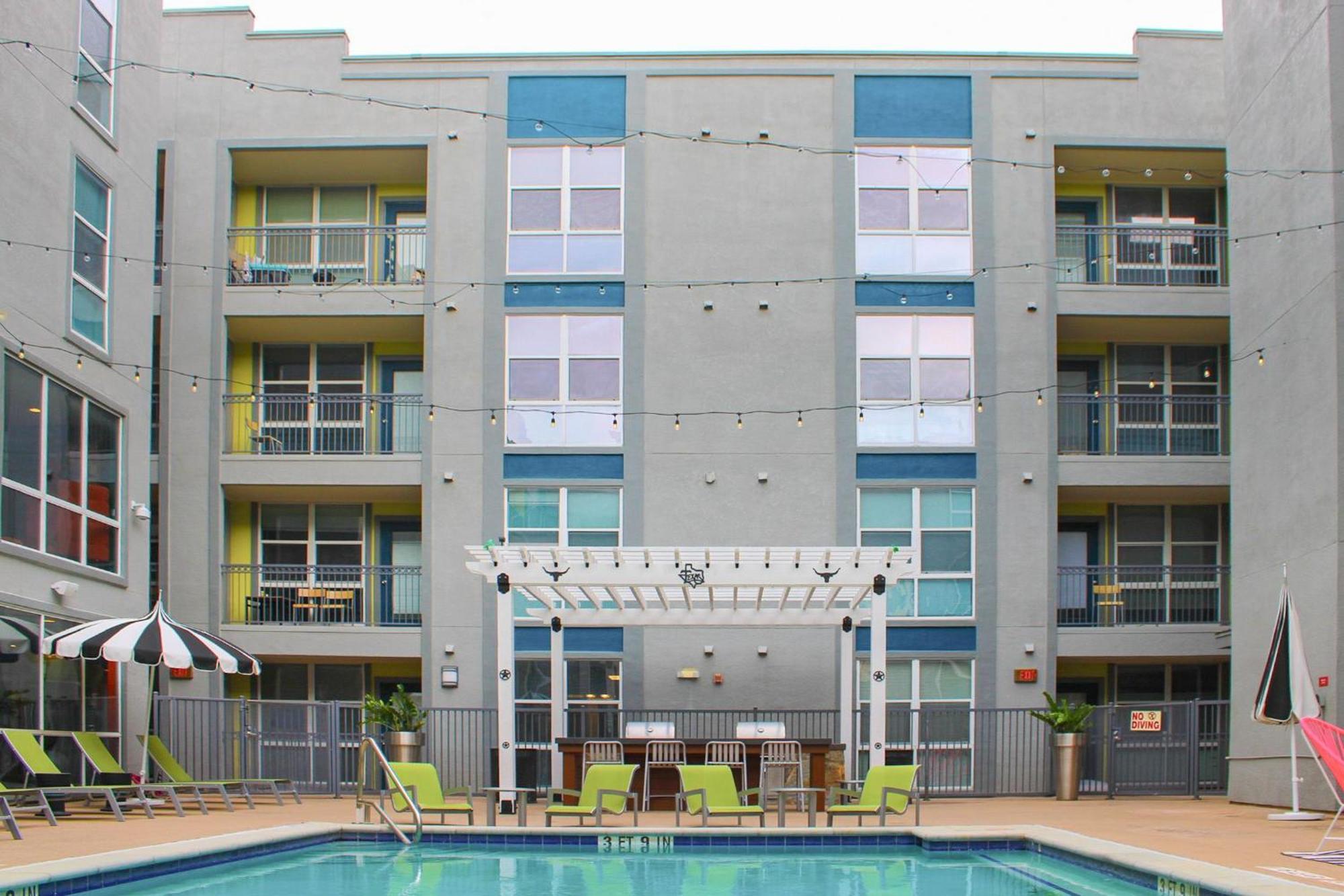 Upstay - Condo With Pool Gym Games And Bbq Austin Kültér fotó